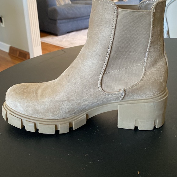 EUC Madden Girl boots size 9 - Picture 3 of 4